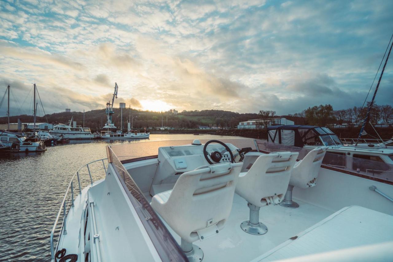 No Limit Charter Bateau Avec Parking Prive Proche Centre-Ville Rouen Exterior photo